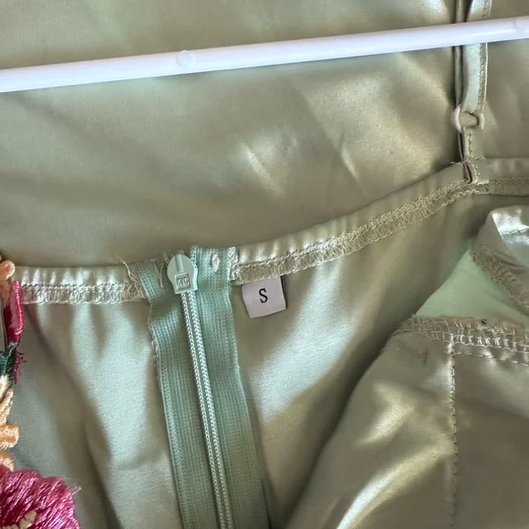 Embroidered Green Floral Maxi Dress - Picture 3 of 3